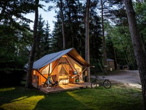 camping-nature-huttopia